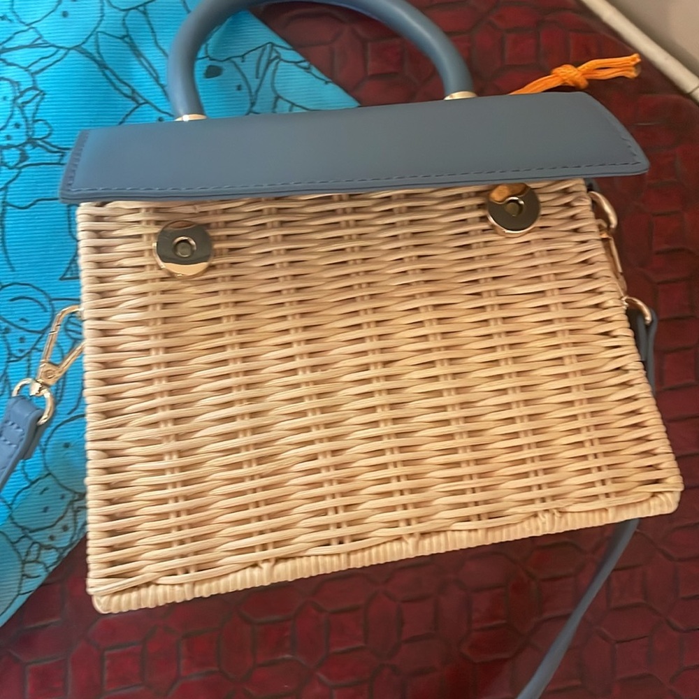 Wicker Purse - Picture 3 of 3